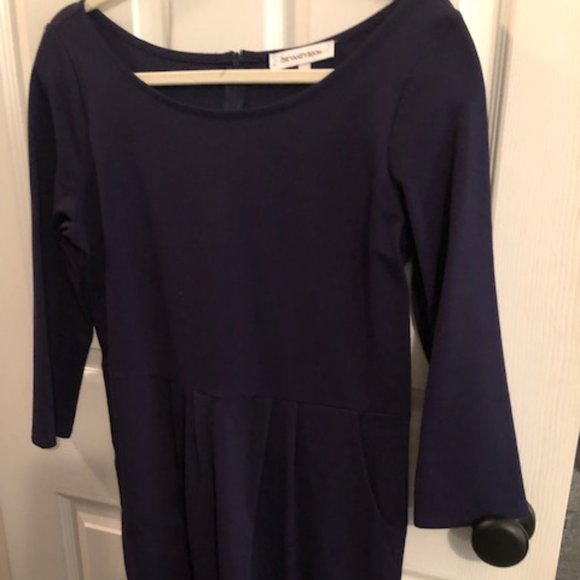 NWOT The Vanity Room Knit Knee Length Dress 3/4 Sleeve Pockets Round Neck - Picture 2 of 6
